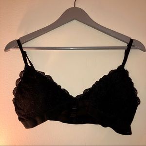 🌱 CHAR. RUSSE bralette lace black removable pads